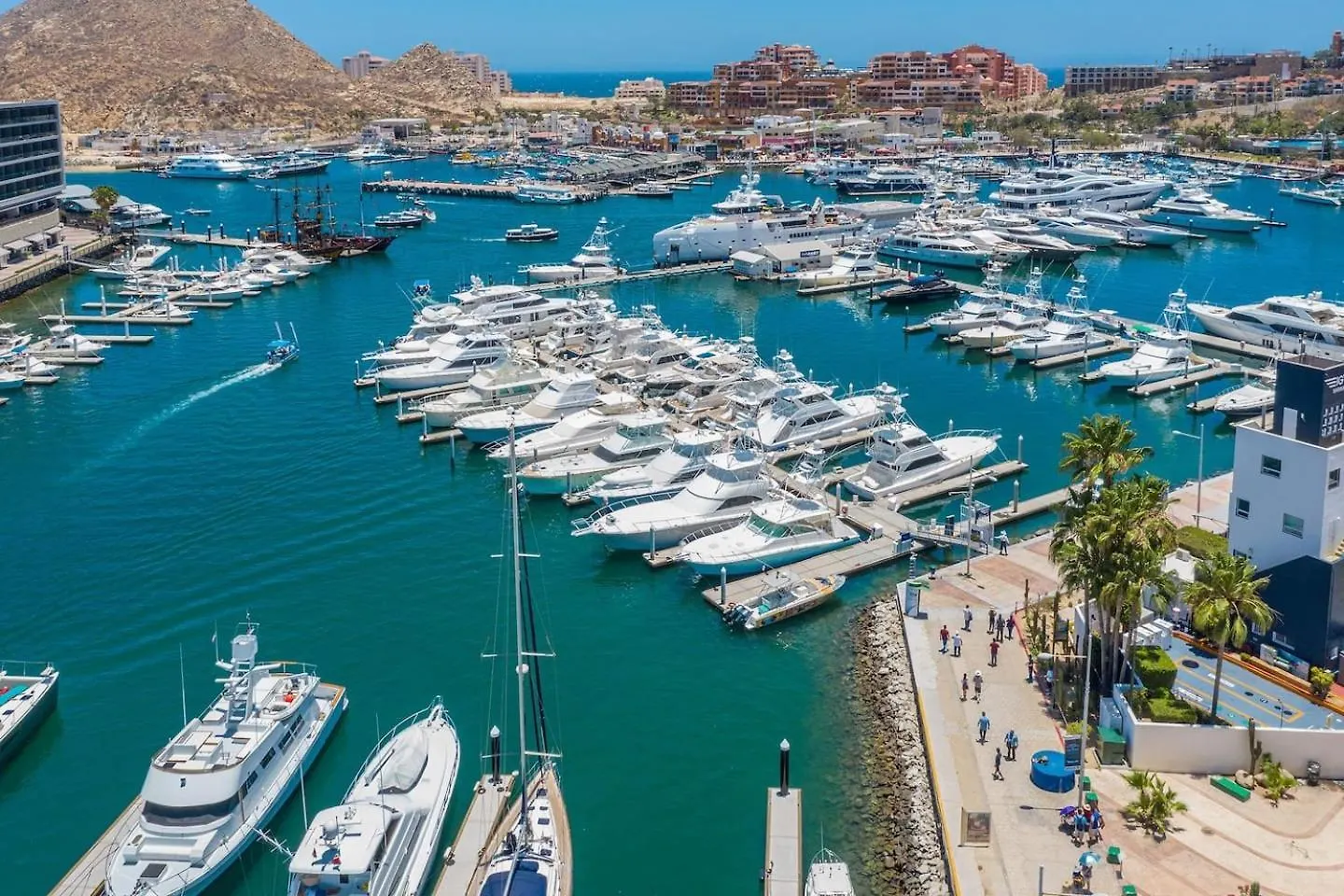 Dom wakacyjny 2 Bedroom Condo At Cabo Marina Private Jacuzzi & Grill Cabo San Lucas Meksyk